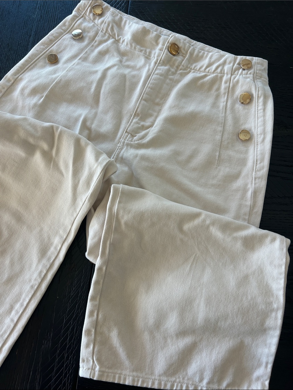 Zara Cream High-Waist Wide Leg Capri’s with Gold Buttons Size 6